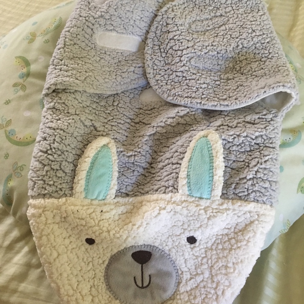 Warm fuzzy swaddle
